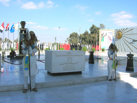 sadat2